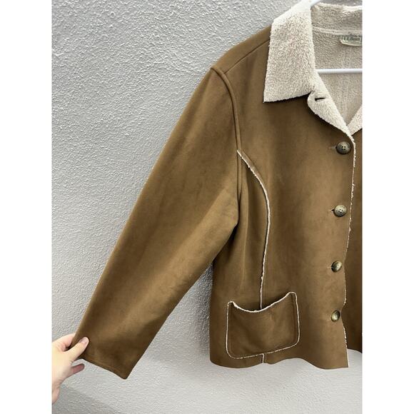 L.L. Bean Womens Jacket Size XL Petite Faux Suede Brown Button Up Sherpa Lined - Picture 2 of 15